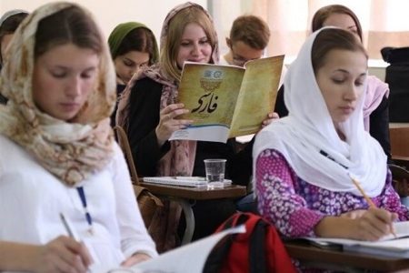 تاثیر دانشجویان ایران و روسیه بر روابط توریستی