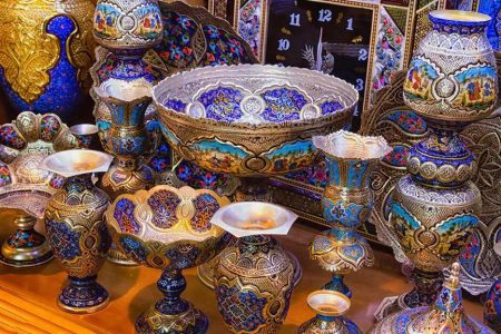 چه عواملی باعث استفاده بیشتر از صنایع دستی در زندگی امروزی می شود؟