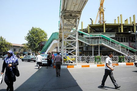 چند درصد از متوفیان تصادفات رانندگی شهر تهران در سال ۱۴۰۱ به عابران پیاده اختصاص دارد؟