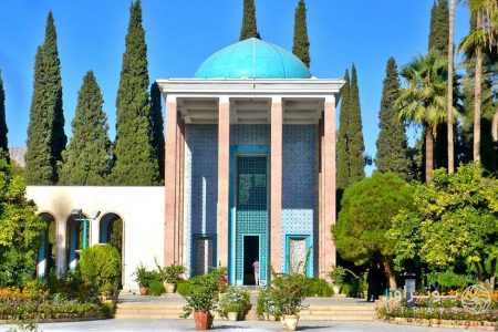 آرامگاه سعدی شیرازی، به‌شدت نیازمند مرمت و بهسازی است