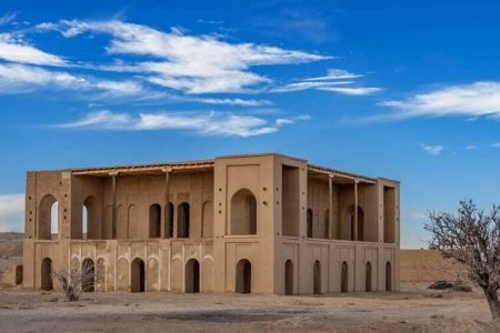 جدول کشی وسط عرصه «کوشک تاریخی عزت آباد»