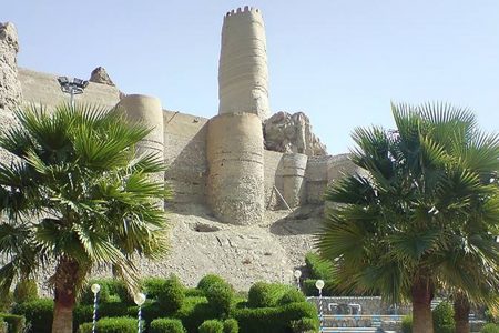 مرمت قلعه منوجان با کمک صنایع