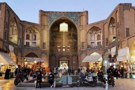 فضای تاریخی ضرابخانه بازار قیصریه رفع تصرف شد