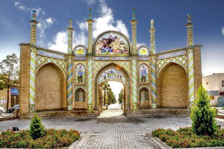آثار ثبت‌شده جهانی استان سمنان، موجب جذب گردشگران خارجی می‌شود