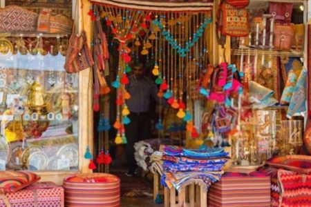 رونمایی از لوح «کاشان،شهر جهانی نساجی»