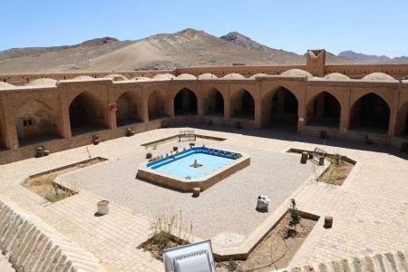 کاروانسراها یکی از شاهکارهای معماری و شهرسازی ایرانیان محسوب می‌شود
