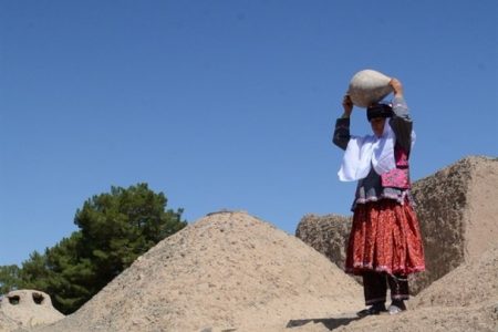 آیین سنتی کوزه شکنی قاینات ثبت شد
