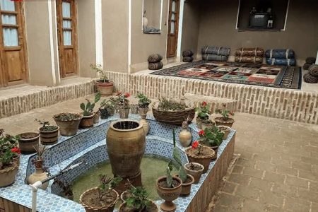 افتتاح سی و دومین اقامتگاه بوم‌گردی زرند با سرمایه‌گذاری ۱۰ میلیاردی
