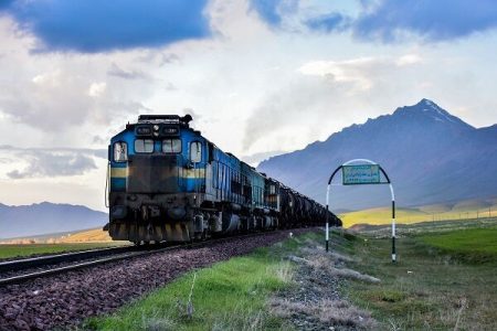 در مسیر راه آهن تهران-مشهد خطر جدی فرونشست وجود دارد