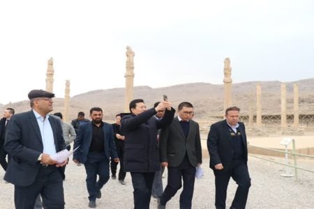 قائم‌ مقام وزیر فرهنگ و گردشگری چین به شیراز سفر کرد