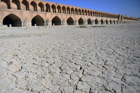 اثر مُخرب بحران‌های محیط زیستی بر بناهای تاریخی اصفهان
