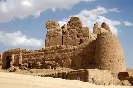 آغاز مرمت نارین قلعه نائین