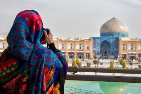دیپلماسی گردشگری به عنوان دیپلماسی عمومی و مکمل، به خوبی عمل می کند