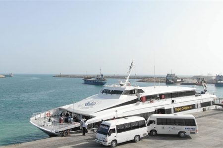 بیش از 640 هزار مسافر به صورت ایمن در بنادر غرب هرمزگان جابه‌جا شدند