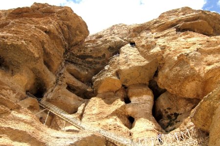 انجمن باستان‌شناسی ایران برای حفاظت از غار کرفتو بیانیه‌ای صادر کردند
