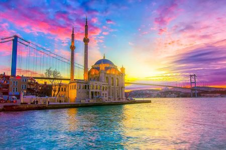 ترکیه برای گردشگری ۱۰۰ میلیارد دلاری خیز برداشت
