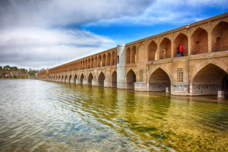 زاینده رود به طور موقت احیا خواهد شد