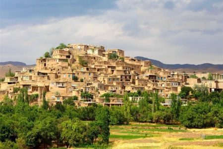 ۱۸۰ نفر در روستایی با بافت ۱۵۰ سال قبل زندگی می‌کنند