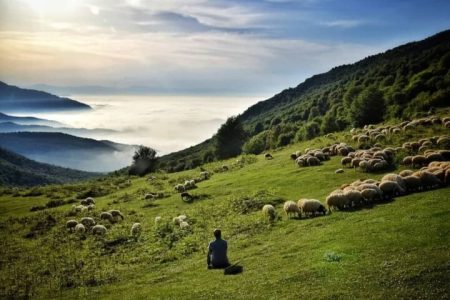 بسطام سیر روح آدمی بر روی ابرها/ تصاویر