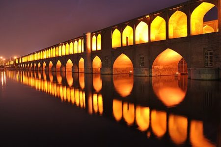 بازدید گردشگران از بناهای تاریخی اصفهان رکورد نوروز را شکست