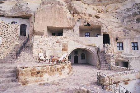 نصب دوربین در روستای باستانی میمند