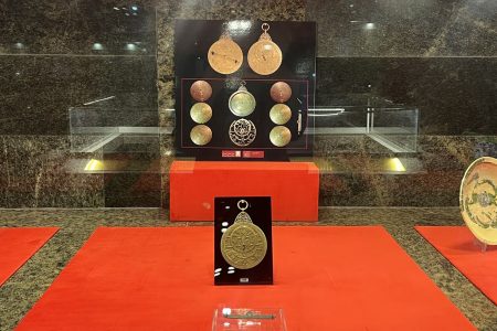 «اسطرلاب» دوره سلجوقی در موزه شهر قزوین رونمایی شد
