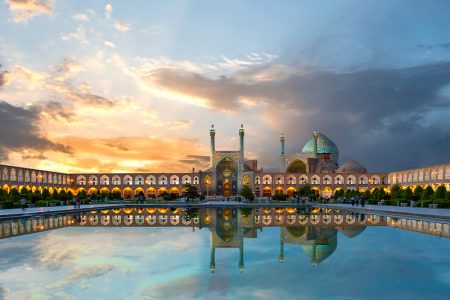 توسعه تعاونی‌ها، اقتصاد گردشگری و دانش‌بنیان اولویت اصفهان است