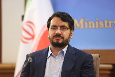 وزیر راه و شهرسازی: می‌خواهیم آزادسازی نرخ پروازهای داخلی را متوقف کنیم