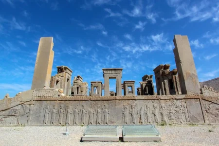 مدیر پایگاه میراث جهانی درباره برگزاری کنسرت در تخت جمشید توضیح می دهد