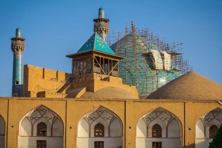 مرمت گنبد مسجد جامع عباسی پایان یافت