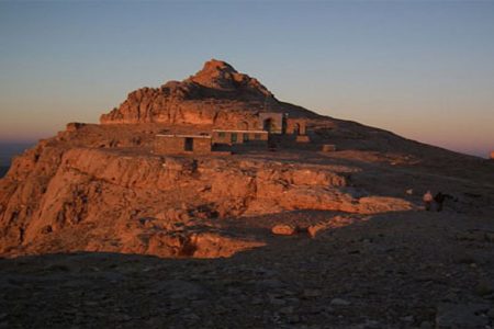 کمپ گردشگری امام‌زاده حمزه عرب در بیجار پیشرفت ٩٠ درصدی دارد