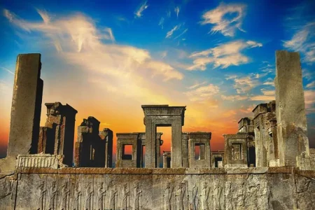توسعه مجموعه جهانی تخت‌جمشید با اجرای ۱۶ طرح