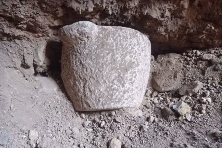 سفالینه‌های تاریخی در گمانه‌زنی میل میلونه محلات‌ کشف شد