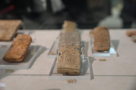 بازگشت تدریجی الواح هخامنشی به ایران